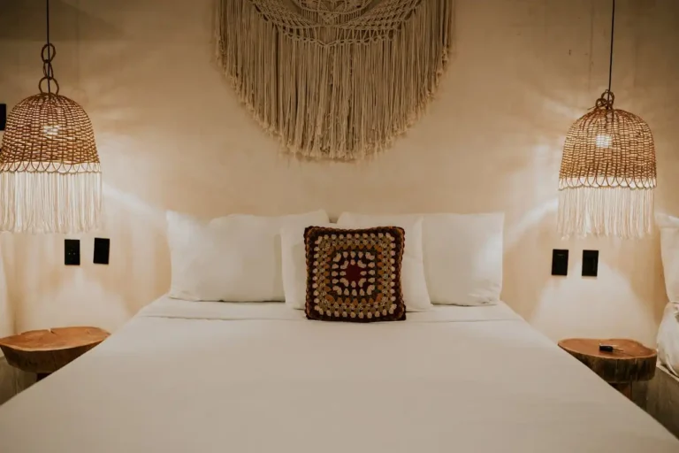 7 Essentials for the Perfect Boho Bedroom