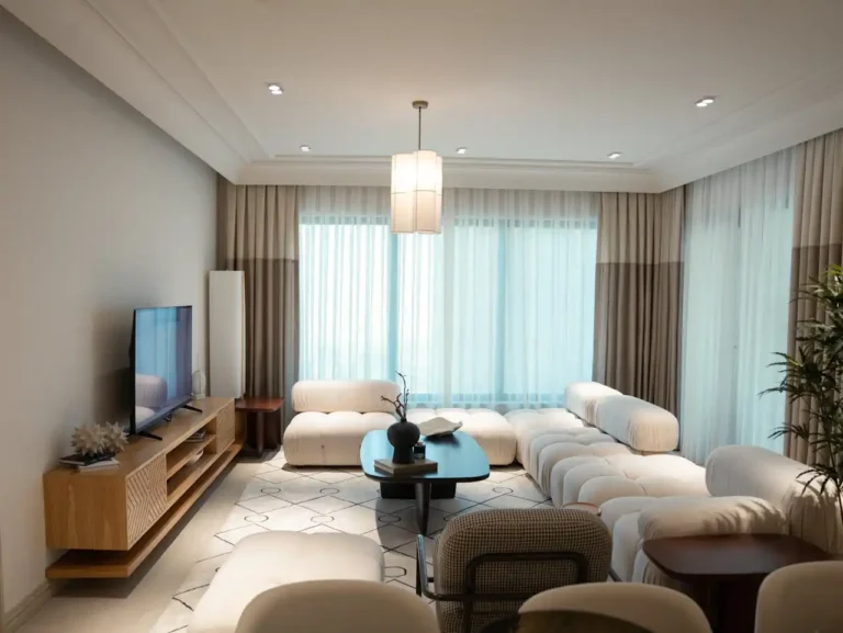 The Power of Statement Pieces in Minimalist Homes