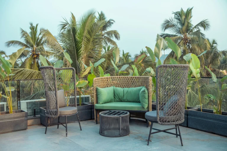 DIY Outdoor Seating Ideas That Don’t Cost a Fortune