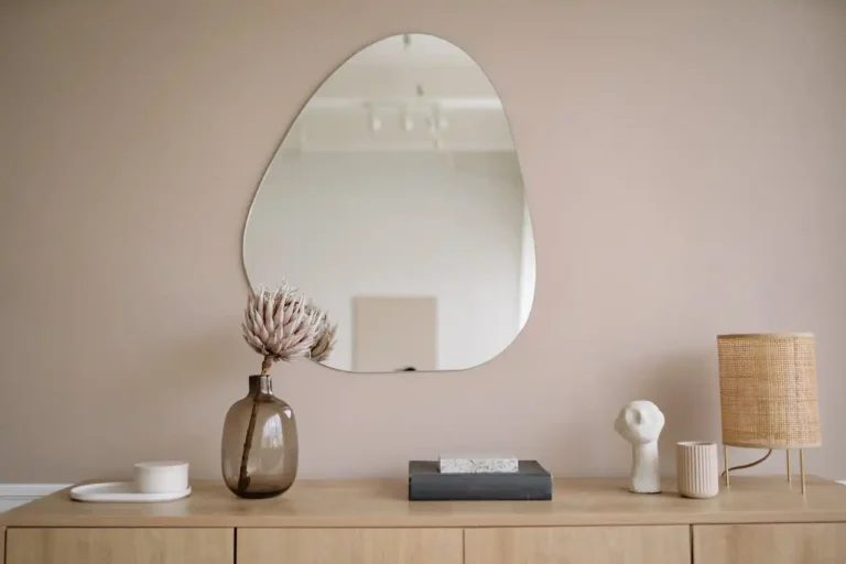 How to Style a Statement Wall Without Overdoing It